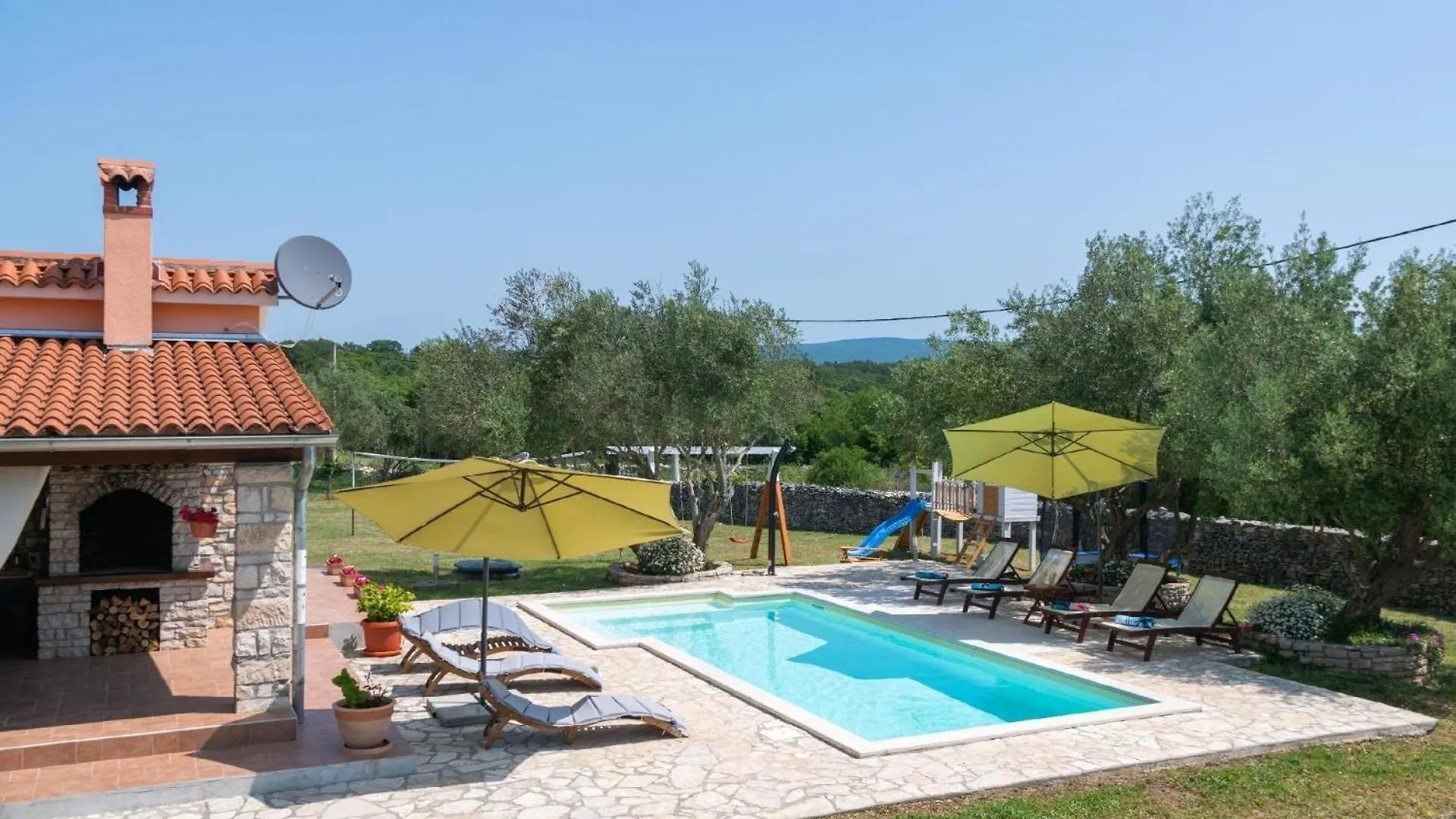 Traditionelles Istrisches Haus Mit Privatem Pool Und Grossem Garten Rakalj
