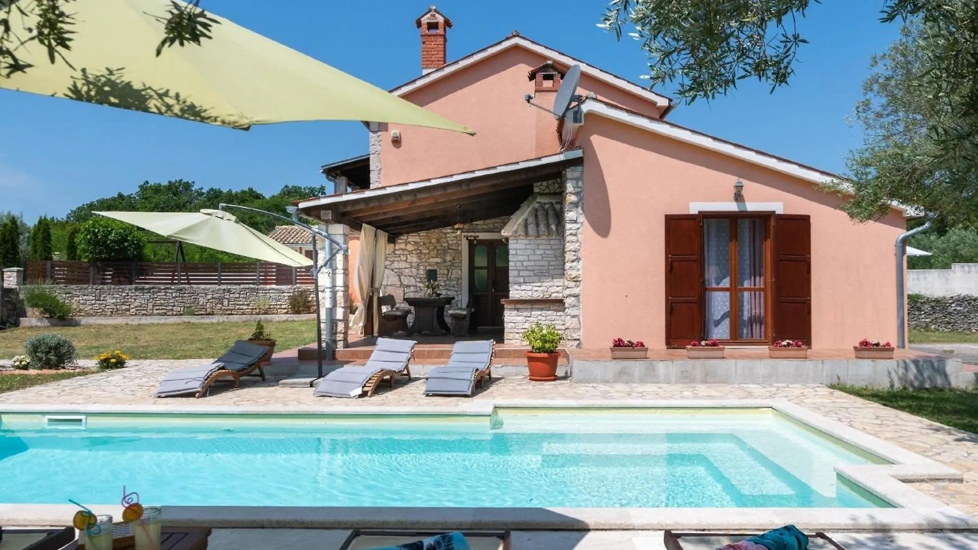 Traditionelles Istrisches Haus Mit Privatem Pool Und Grossem Garten Rakalj