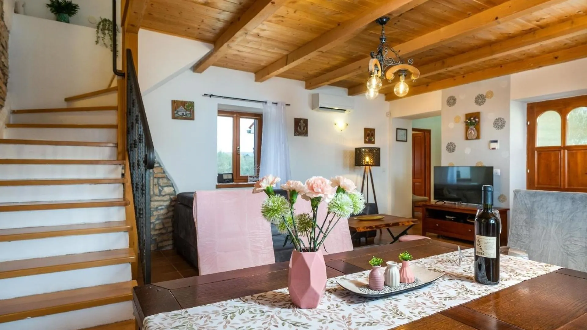 Traditionelles Istrisches Haus Mit Privatem Pool Und Grossem Garten Rakalj 度假居
